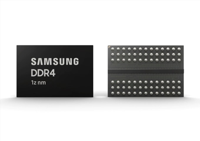 3세대 10나노급(1z) 8Gb DDR4 D램의 전면, 후면 이미지입니다.