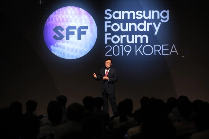 Dr. ES Jung delivers the keynote address at Samsung Foundry Forum 2019 Korea