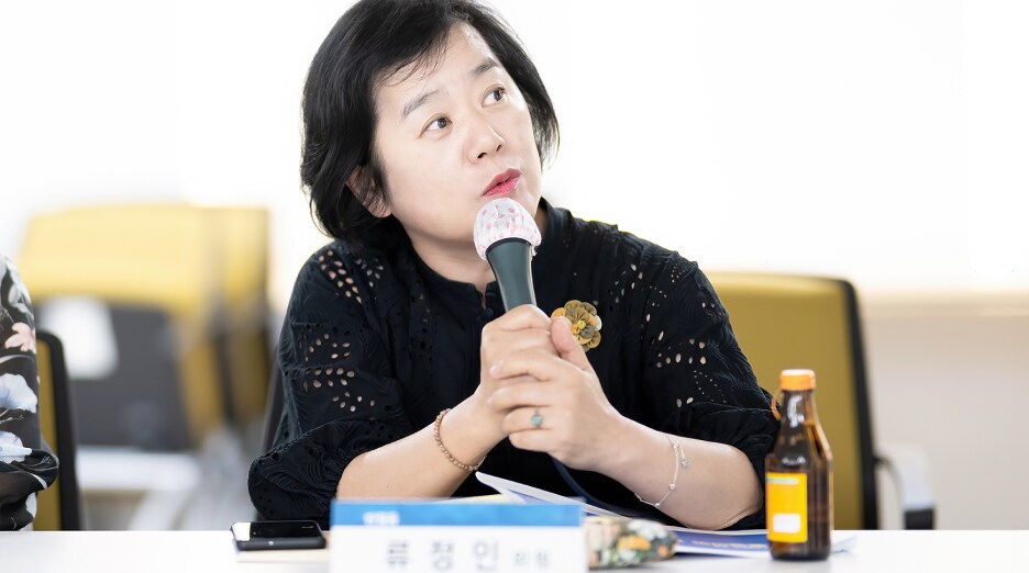 발언 중인 반월동 통장단협의회장 류정인 위원