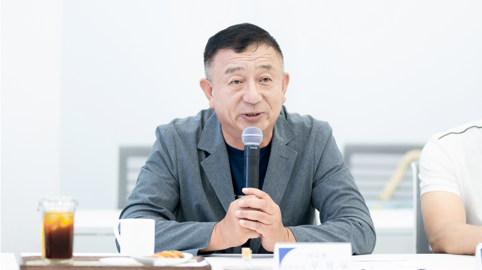모두 발언하는 세교동 새마을지도자협의회장 우제욱 대표위원의 모습