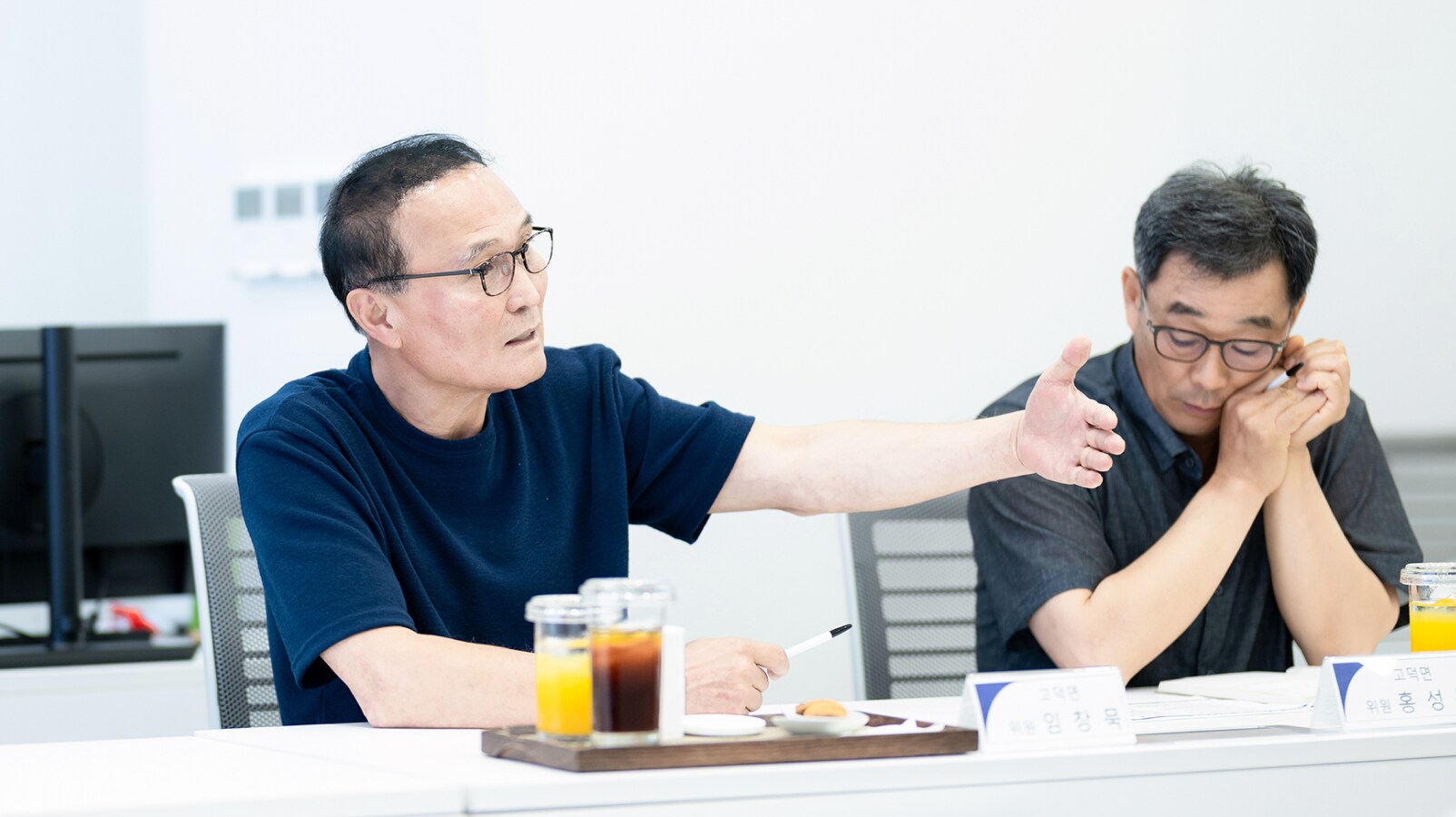 발언 중인 고덕면 이장협의회 사무국장 임창묵 위원