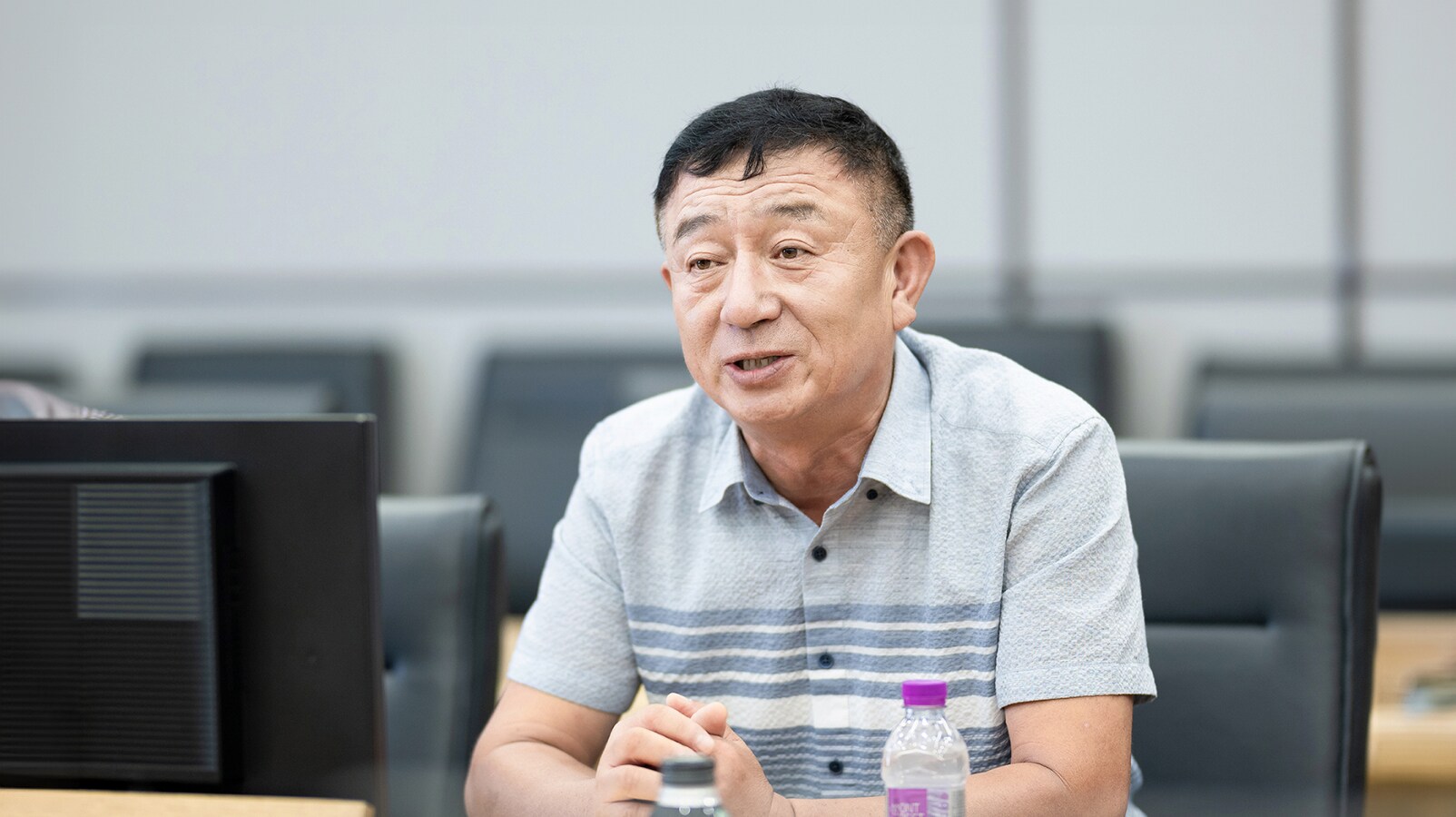 인사말을 하는 세교동 새마을지도자협의회장 우제욱 대표위원의 모습