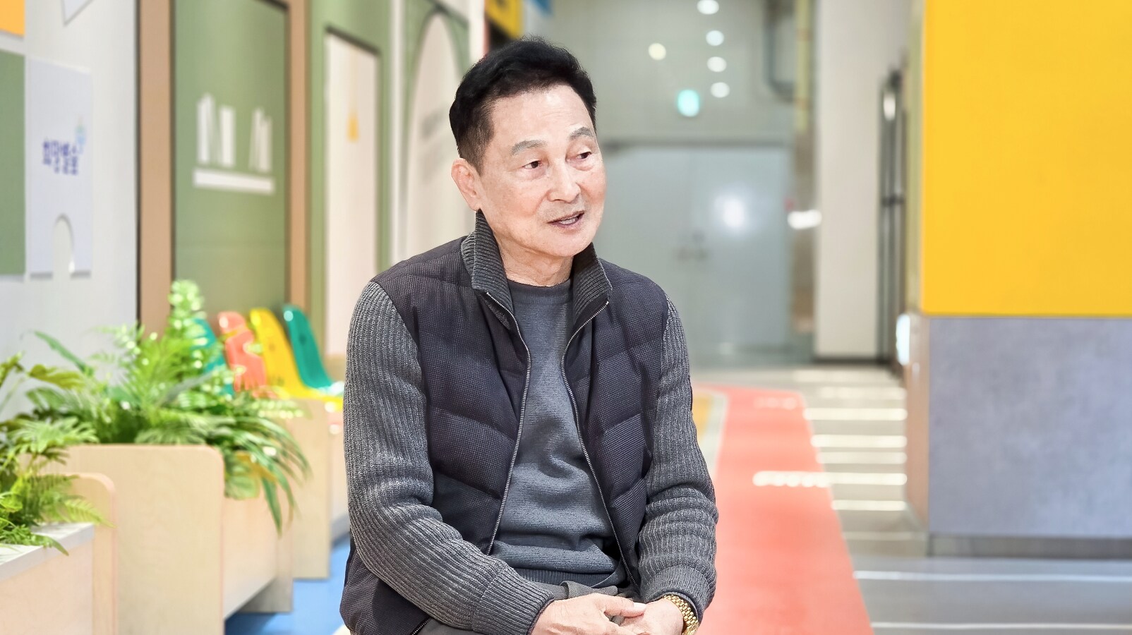 화학사고 예방 관리 체계에 대한 의견을 따뜻한 표정으로 인터뷰에서 공유하는 권영지 대표위원