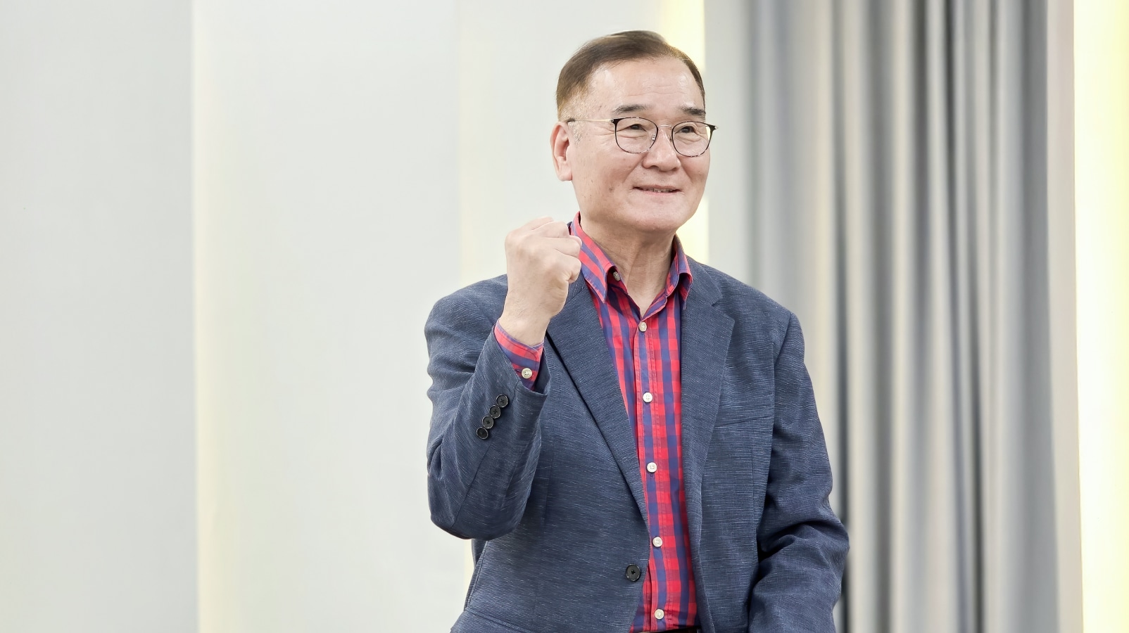 소감과 포부를 밝히고 있는 제8기 신임 전상률 대표위원