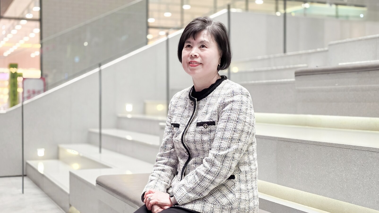 소감을 밝히고 있는 제8기 신임 정미숙 간사