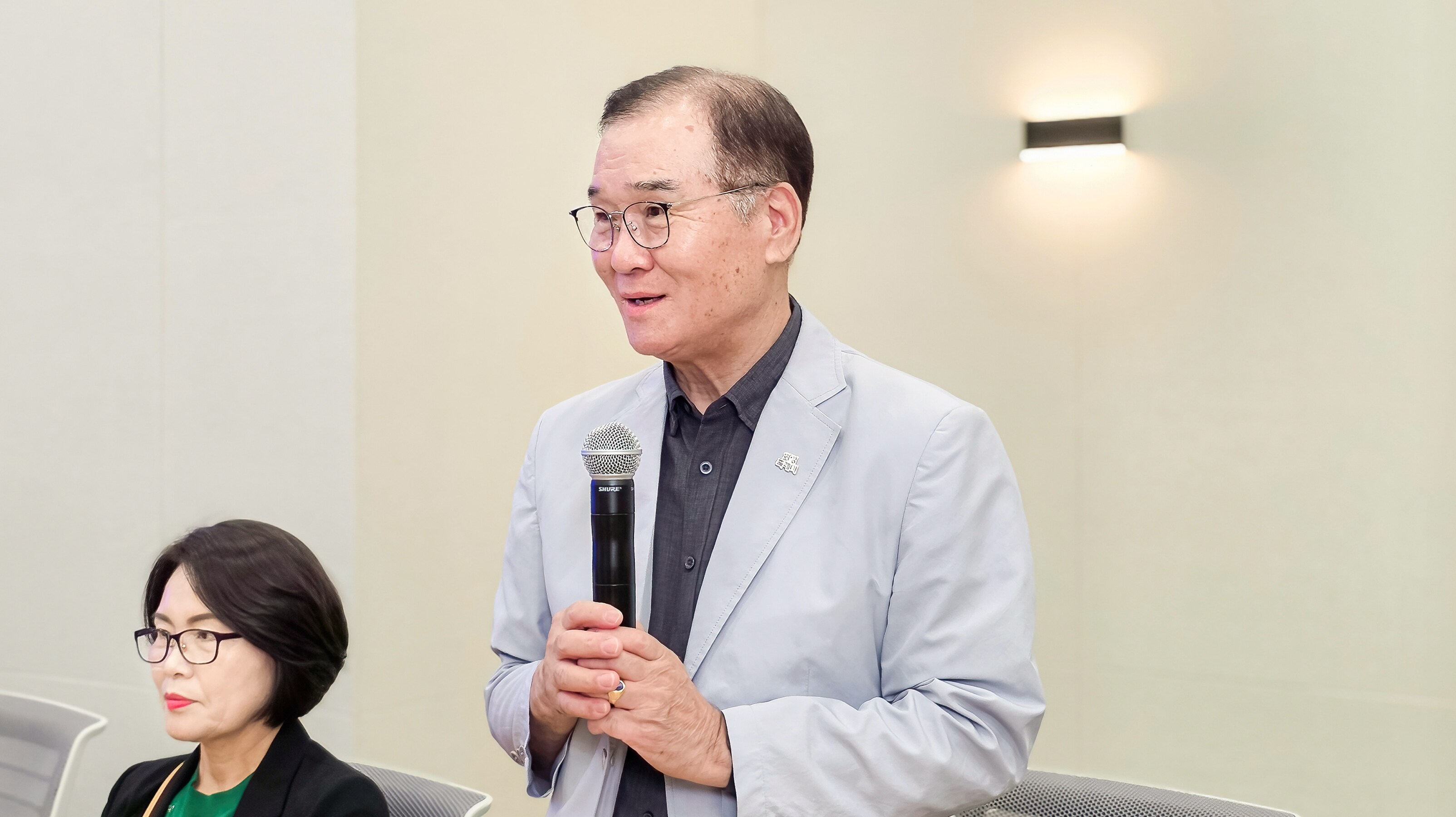 인사말을 전하는 화성 소통협의회 전상률 대표위원