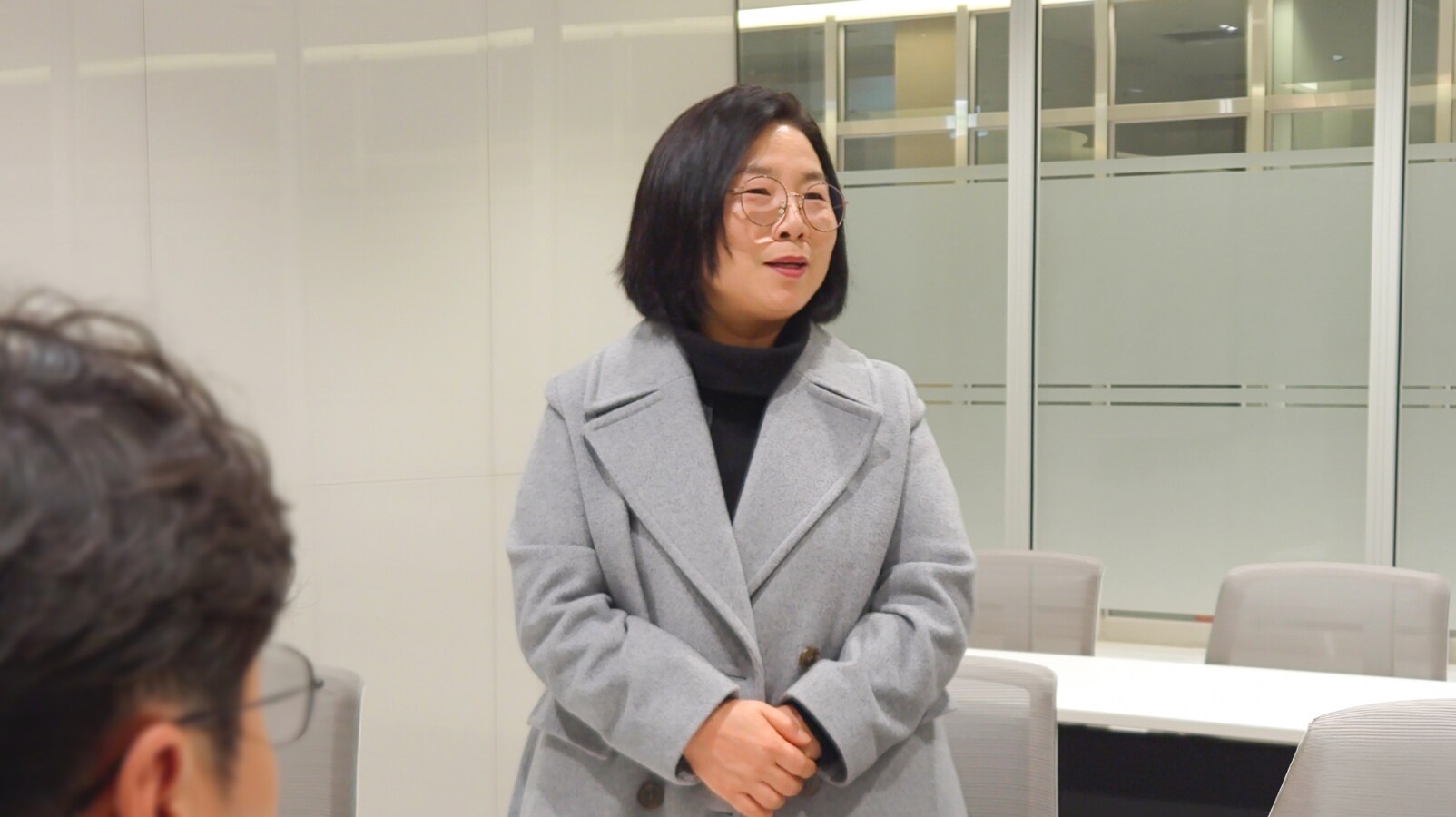 중앙동 김복자 위원이 한 해를 다짐하는 소감을 나누는 모습