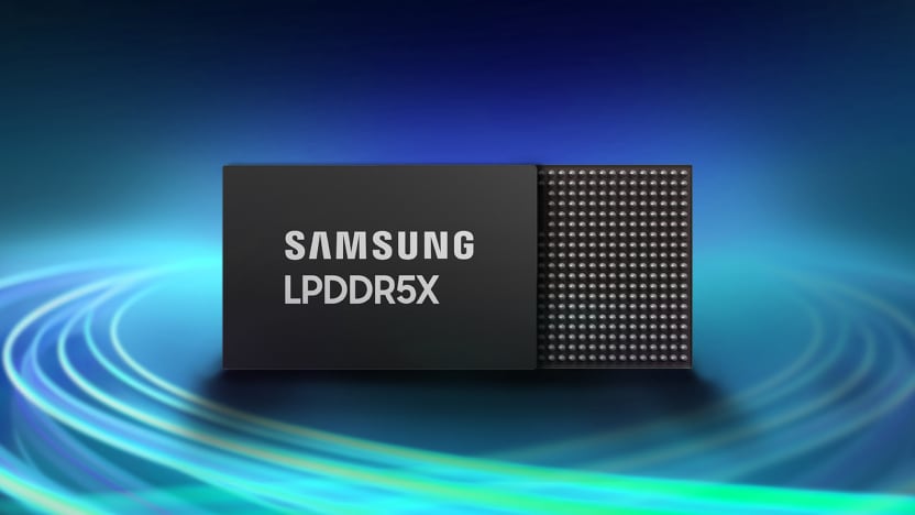 A high-resolution image of the Samsung LPDDR5X memory chip with the front and back sides visible.