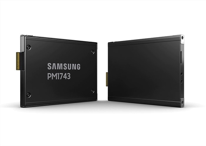 Image showing the front and back of Samsung PM1743