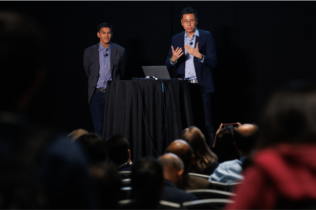 From left to right: Director Imran Yusuf at Arm & VP Kelvin Low at Samsung Foundry 