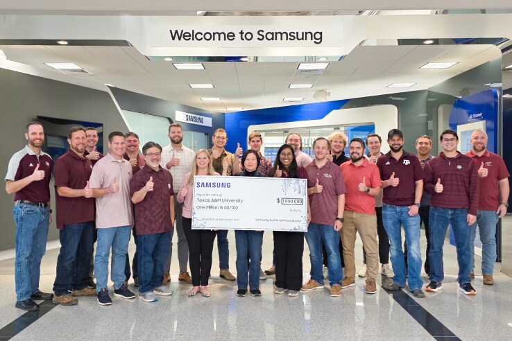 Samsung donation ceremony with Texas A&M University