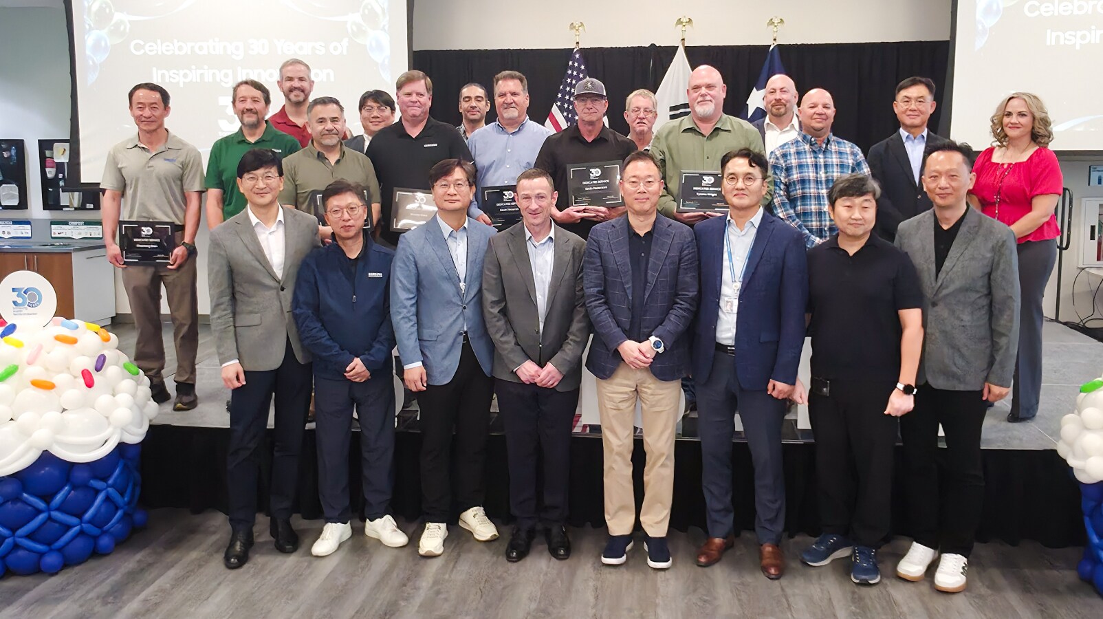 Longest-tenured employees with their supervisors and Samsung Austin Semiconductor executives. 