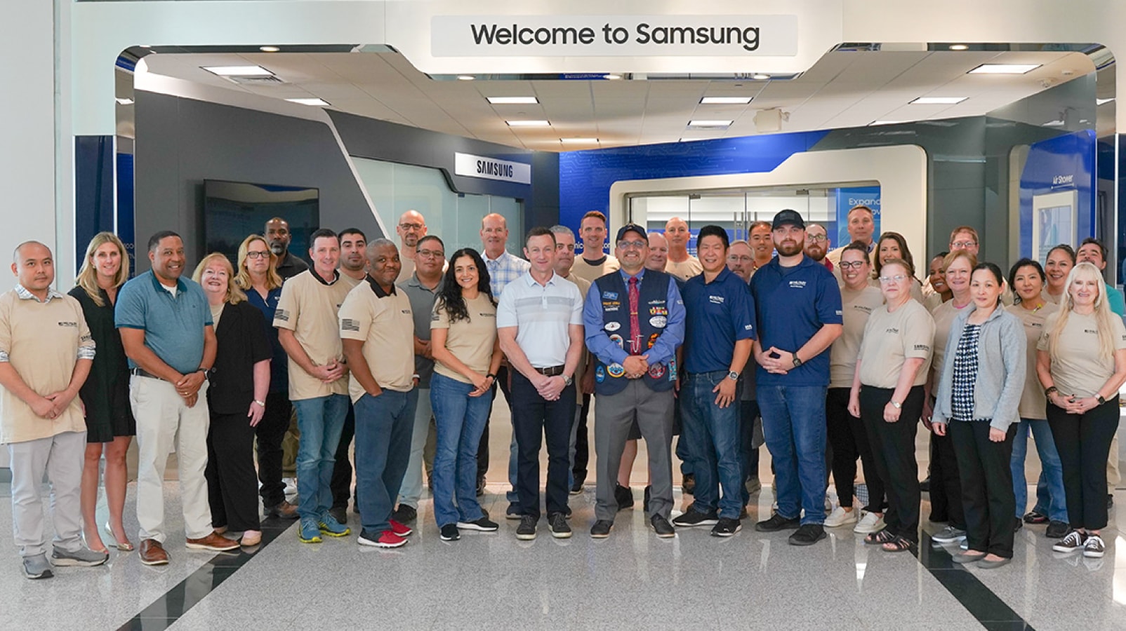 Taylor Mayor Dwayne Ariola was a guest speaker at Samsung Austin Semiconductor’s Military Appreciation Group’s meeting in 2025. 