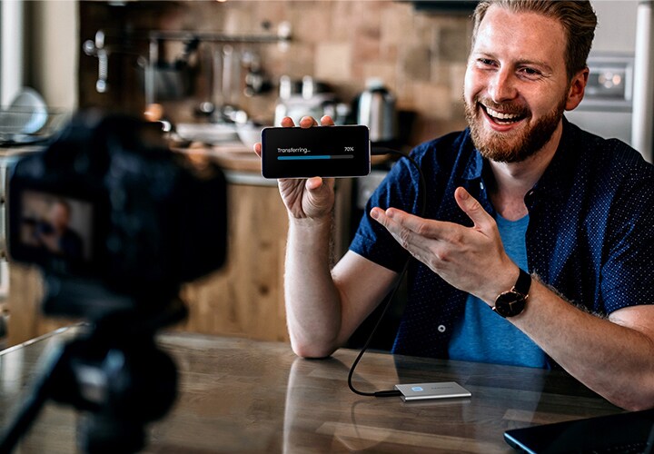 Samsung T7 Touch Portable SSD | Samsung Semiconductor USA