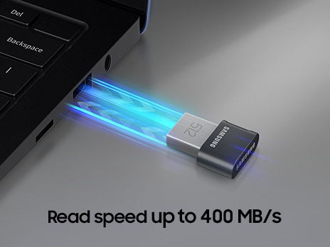 ノートパソコンとFIT Plusが表示され、「読み出し速度最大400MB/s」と記載されています。