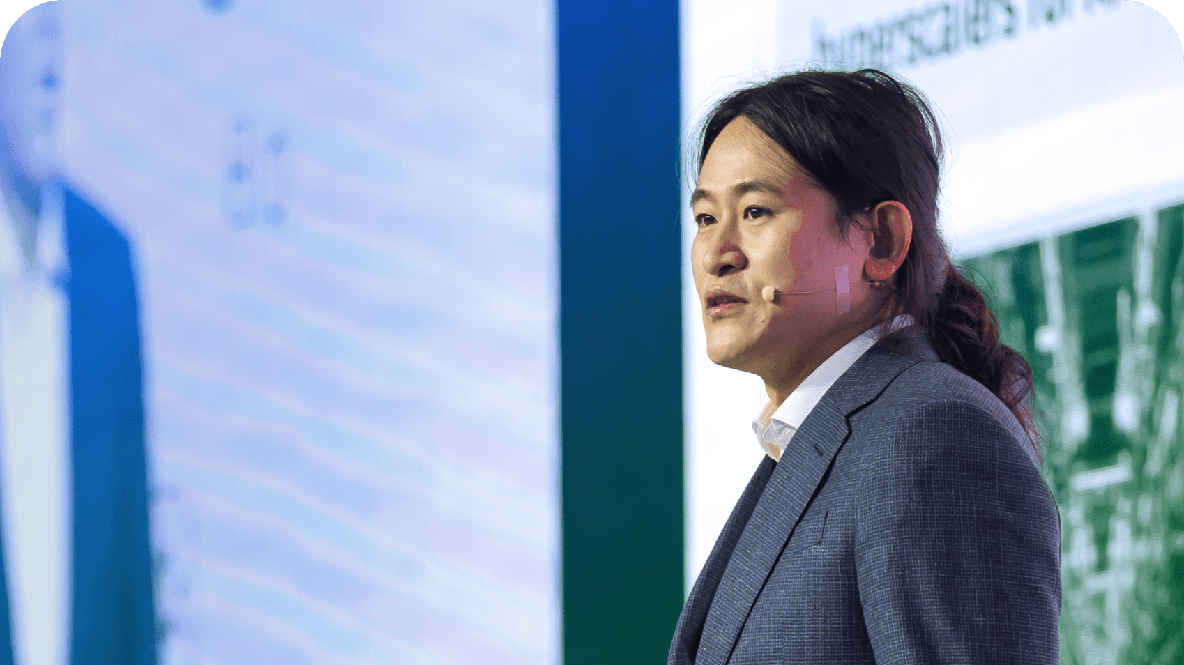 This video is June Paik and Jong-Ho Lee's Keynote 'Pushing the frontier of AI computing for a new world of possibilities' of Samsung Foundry Forum 2022 US