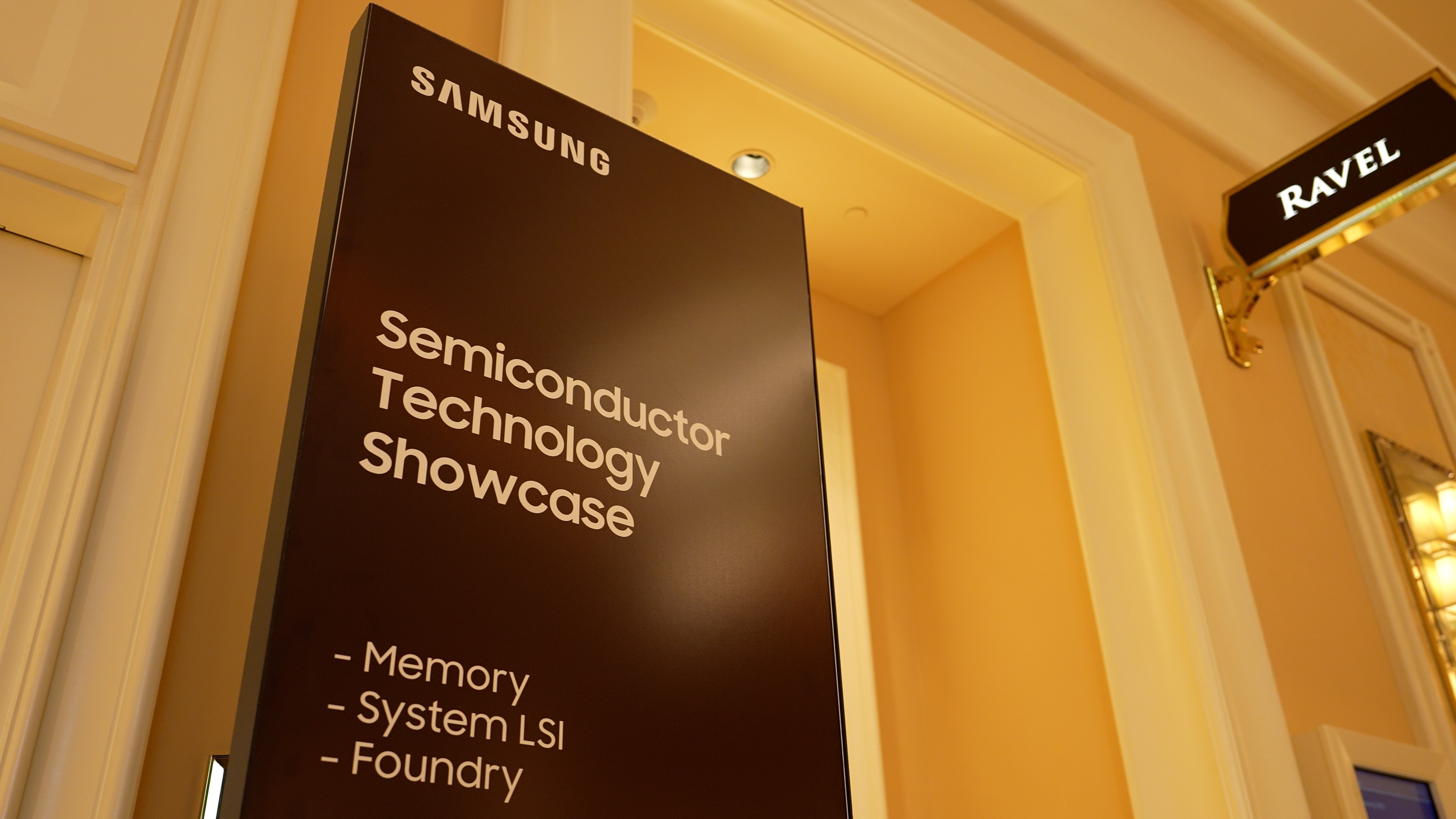 Samsung’s Semiconductor Technology Showcase at the Encore At Wynn Hotel, highlights the latest Samsung memory and storage technologies as well as provides a glimpse into the future.