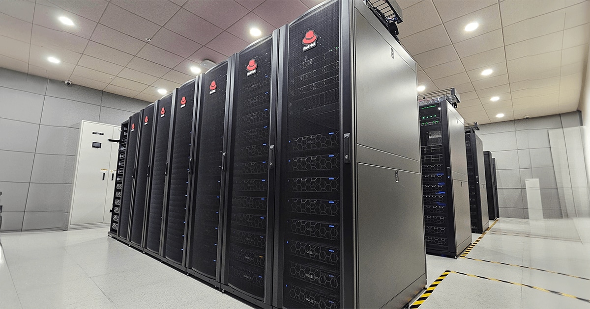 A row of Samsung's Compute Express Link™ (CXL™) memory expansions operating in a Red Hat data center, a provider of open-source software solutions.