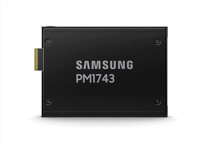 This is the image of Samsung Enterprise ssd PM1743.