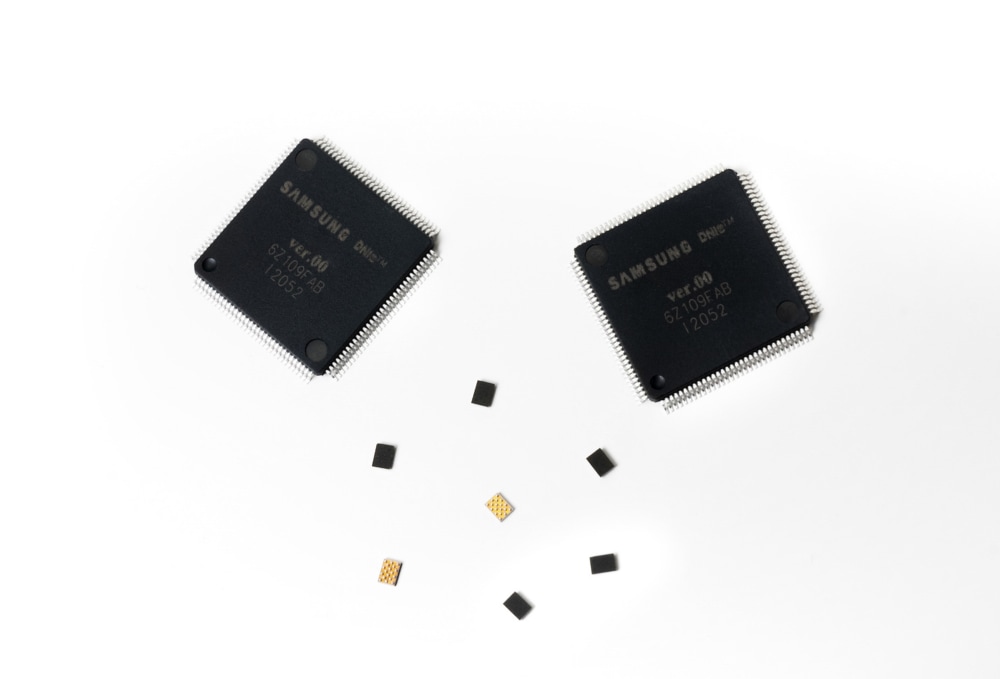 Samsung Electronics’ Mini LED Driver IC and the LED Current Driver IC, S6LP441.