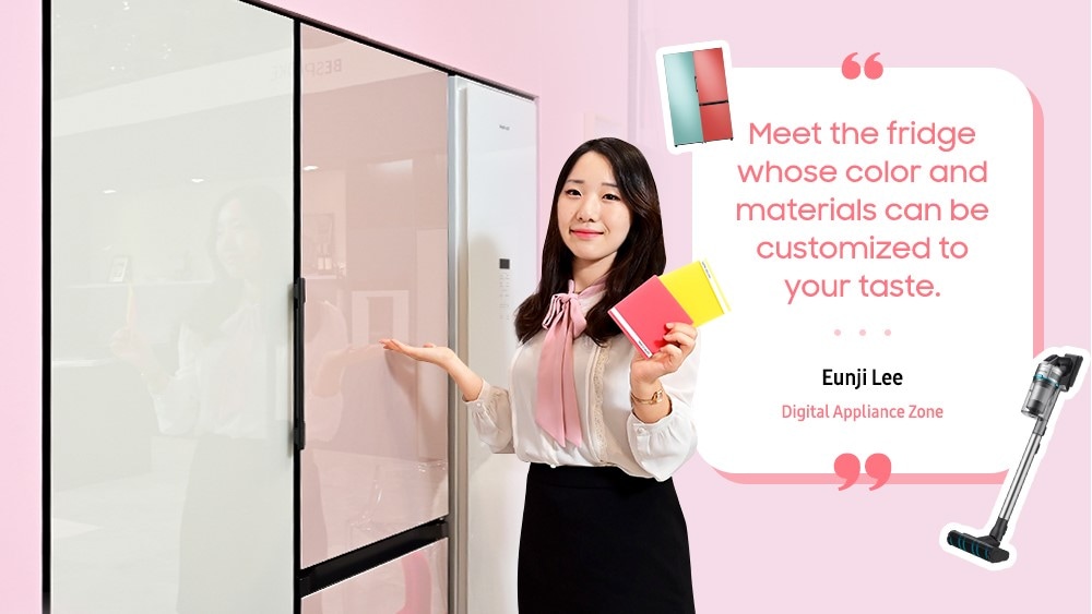 Lee Eun-ji is explaining about the bispoke refrigerator at the household appliance booth.