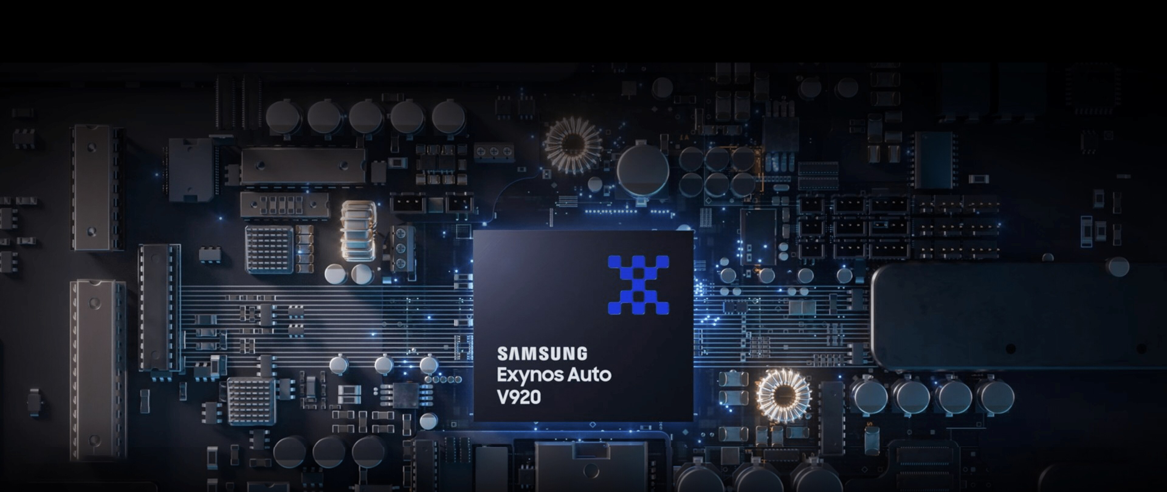 The Samsung Exynos Auto V920 product is positioned centrally in front of the circuit board image.