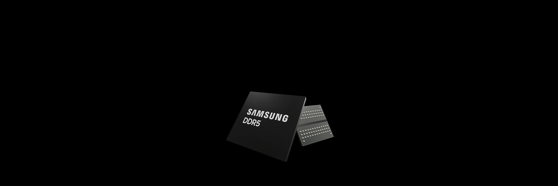 Angled front and back views of Samsung DDR5 memory packages on a dark background.