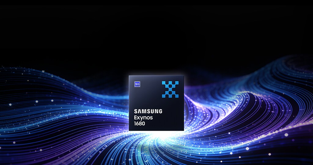 빛나는 파란색 데이터 파동의 중심에 놓인 5G 로고가 새겨진 삼성 엑시노스 1680 칩셋.